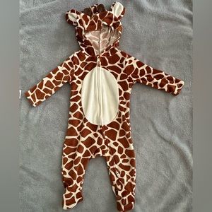Old Navy giraffe footed pajama. 3-6 months.